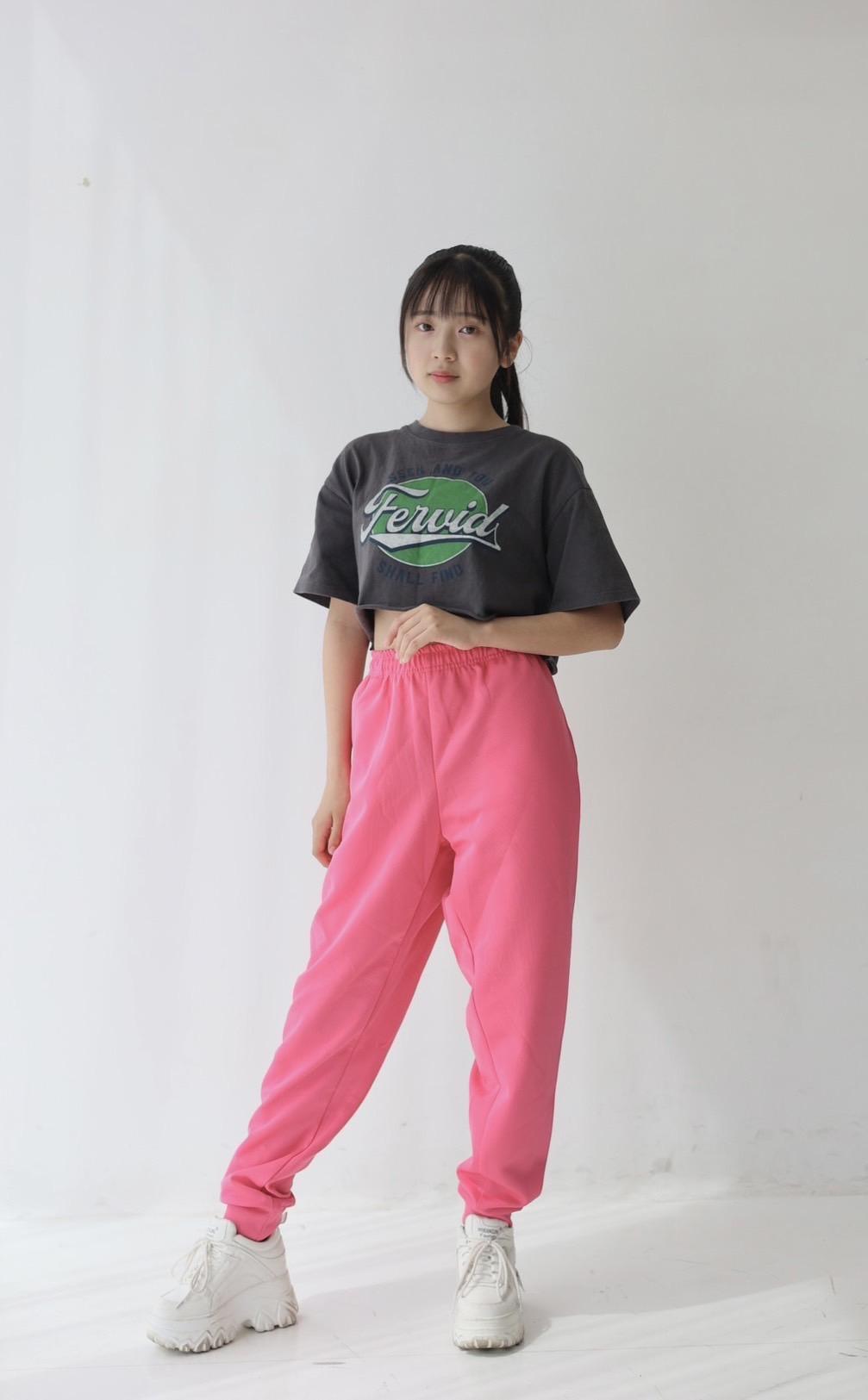 齋藤心春宣材全身.jpeg