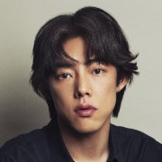 吉村界人　HP用1.jpg