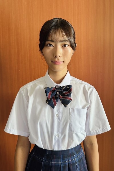 井野口らら